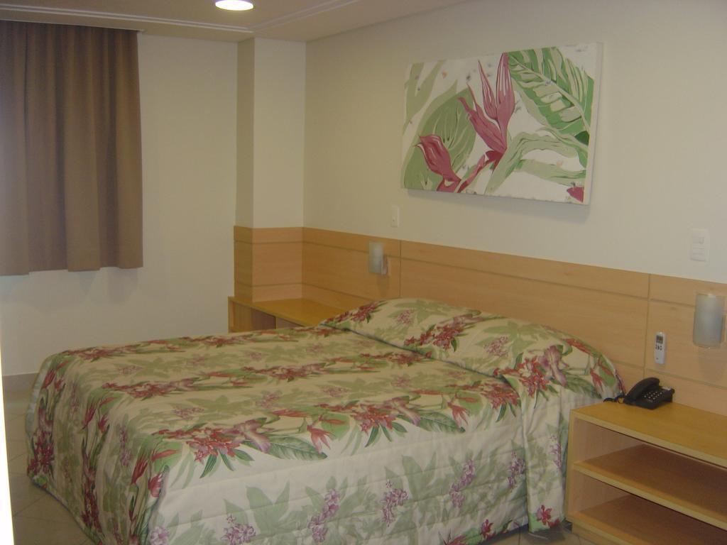 גווארולוס Hotel Domani מראה חיצוני תמונה