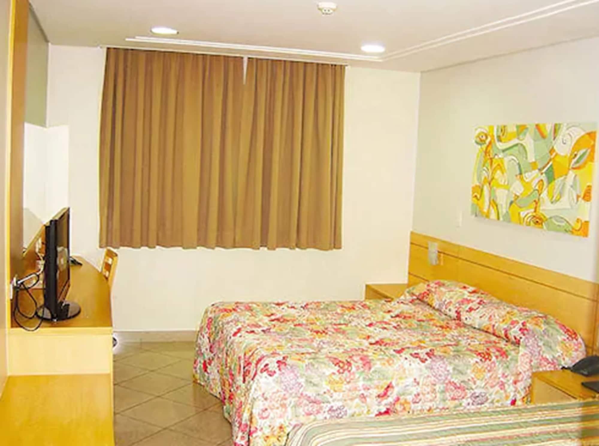 גווארולוס Hotel Domani מראה חיצוני תמונה