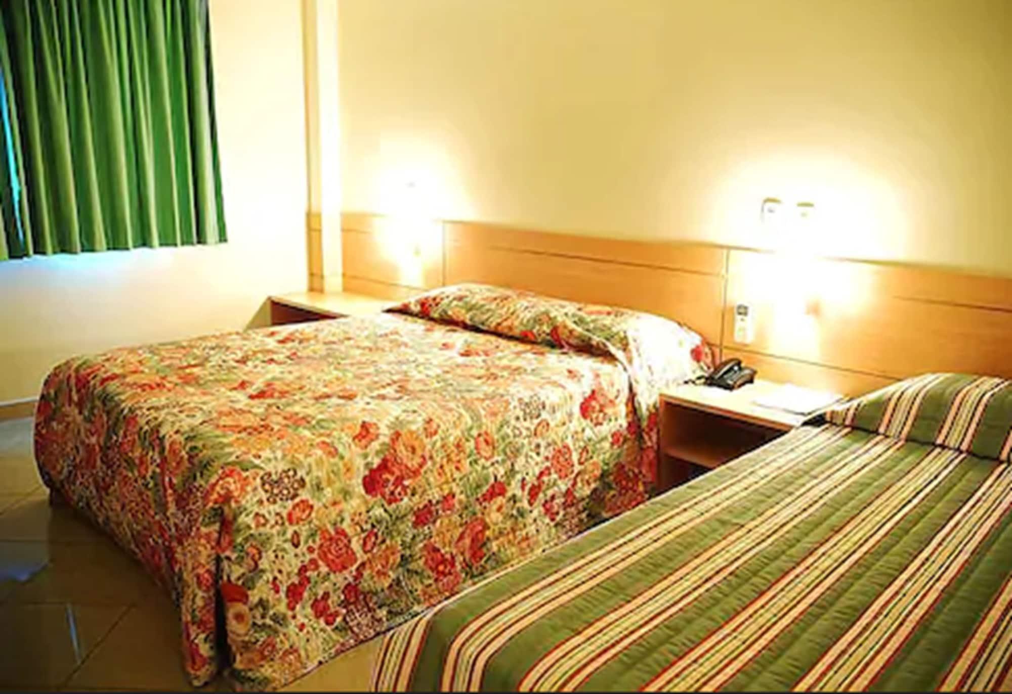 גווארולוס Hotel Domani מראה חיצוני תמונה