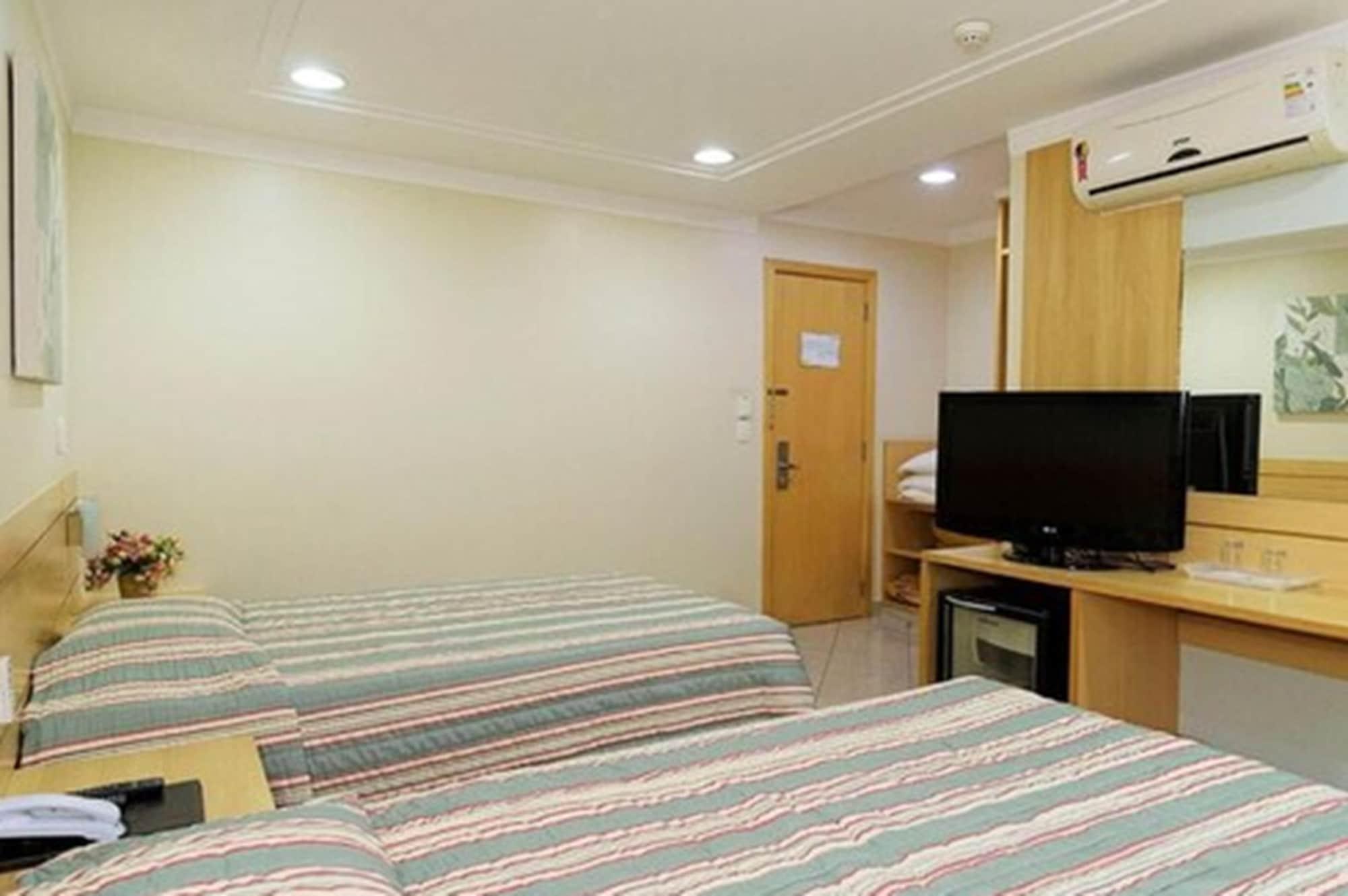 גווארולוס Hotel Domani מראה חיצוני תמונה