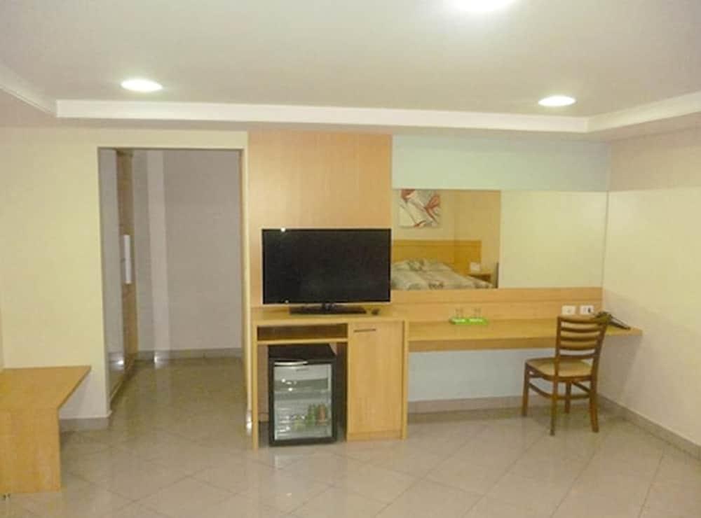 גווארולוס Hotel Domani מראה חיצוני תמונה