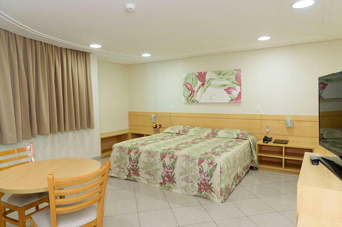 גווארולוס Hotel Domani מראה חיצוני תמונה